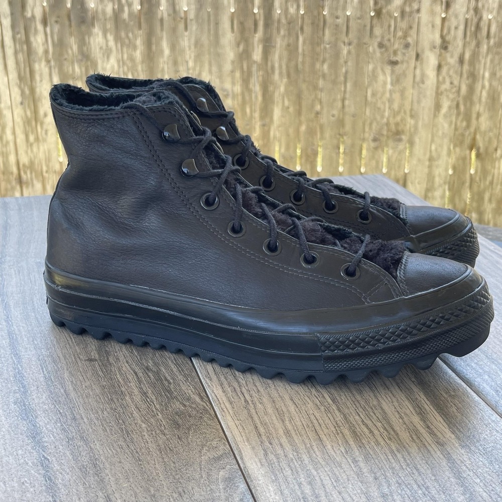 Converse Chuck Taylor All Star Shoes Womens Size 10 Leather Faux Fur Winter Warm - Picture 1 of 14